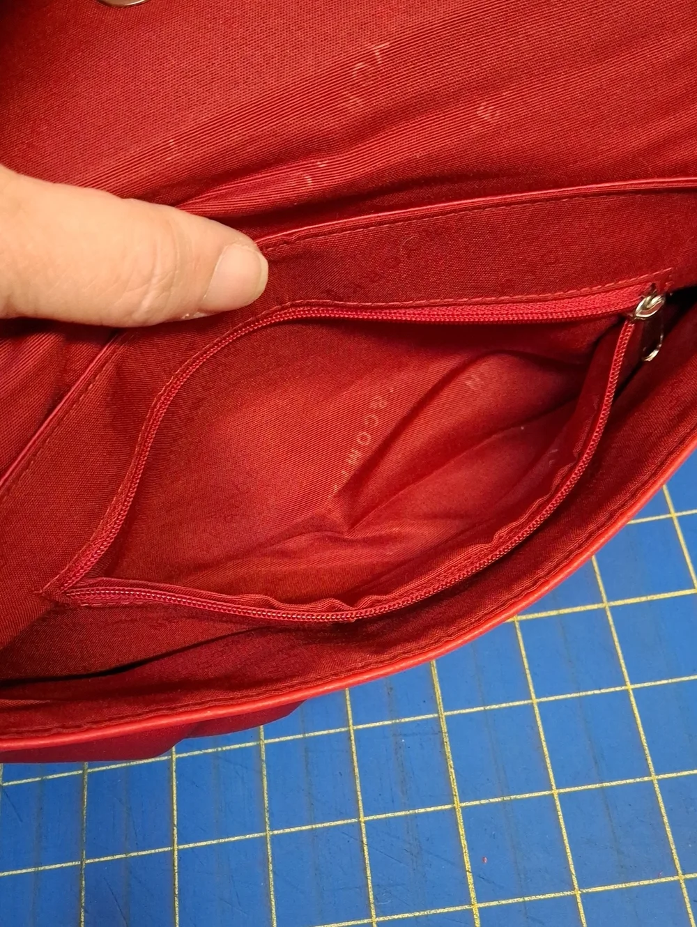 New York & Co. Red Satin Wristlet Clutch 12.5x5.5x1.25 Preloved